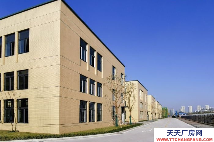 租售主城九區(qū)內(nèi)環(huán)旁獨院標準廠房1400平。過環(huán)評