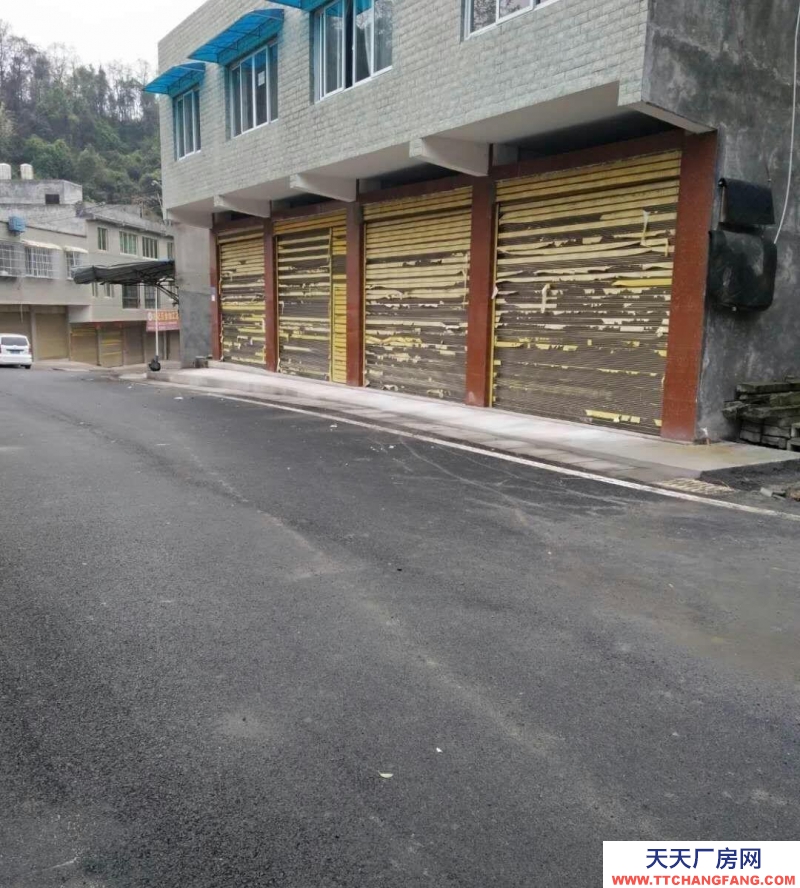 交通便利 利用空間大 離市區近 有動力電