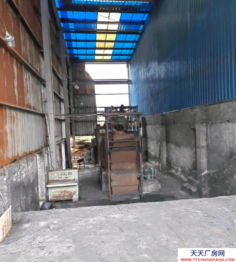 (出租) 廠房位于桐梓縣寬闊鎮(zhèn)鎮(zhèn),標(biāo)準(zhǔn)型酒廠,設(shè)施設(shè)備齊全