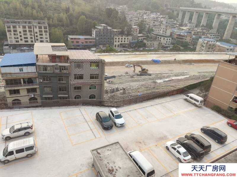 (出租) 云巖金關數博大道旁一樓1000平300平價格面談