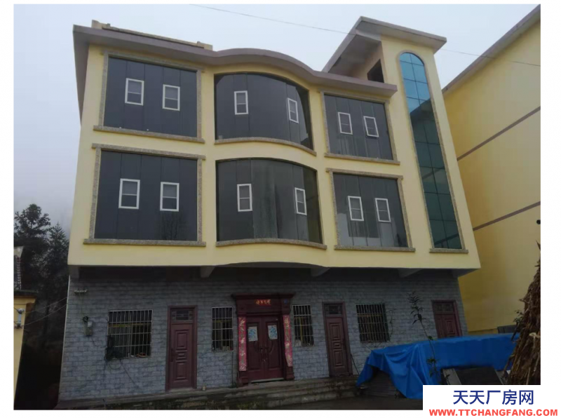 整棟3層2000平米出租，價格便宜