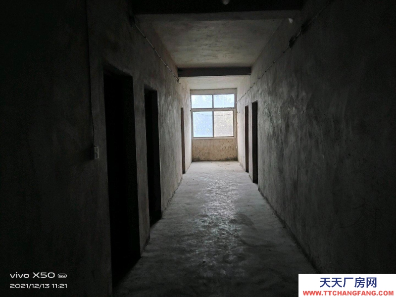 (出售) 鐘山個人房子，有土地使用證，建筑面積450平方米。