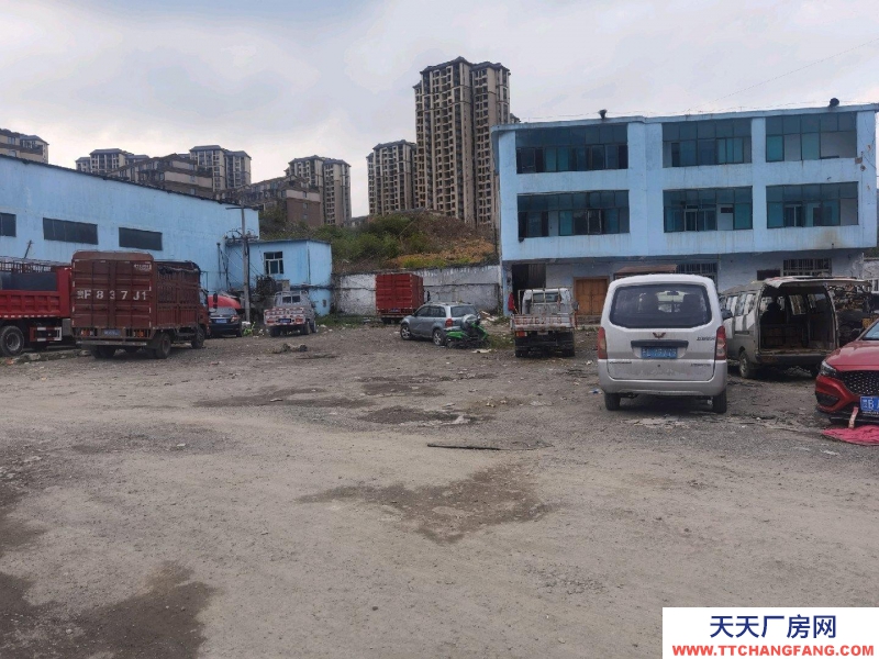 (出租) 租廠房，住房可免費(fèi)提供，門面出租。