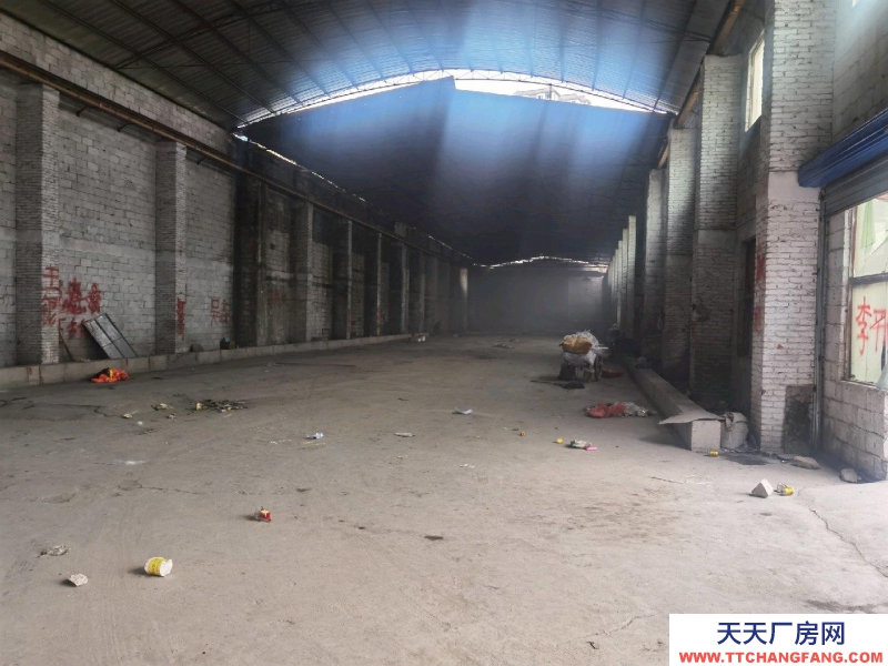 (出租) 租廠房，住房可免費(fèi)提供，門面出租。