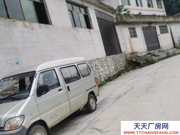 貨車可停路邊上下貨，離西南商貿(mào)城近