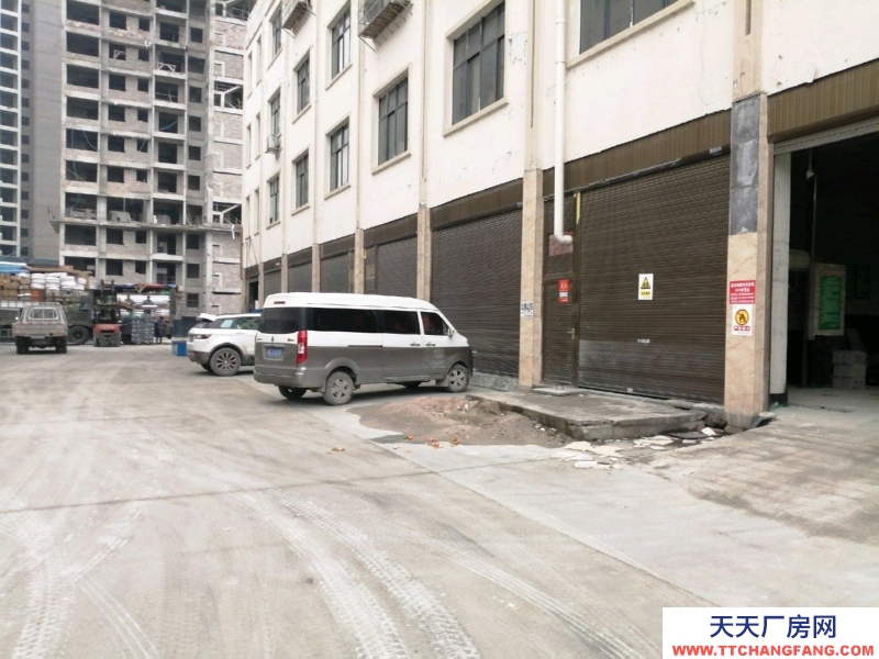 交通方便,銅仁城南高速路口,非常好的倉儲物流園