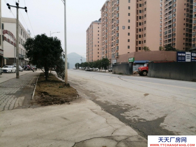 交通方便,銅仁城南高速路口,非常好的倉儲物流園