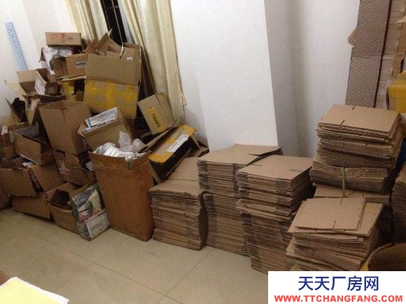 (出租) 會展中心倉庫出租，可以具體聯系我看，還好還好