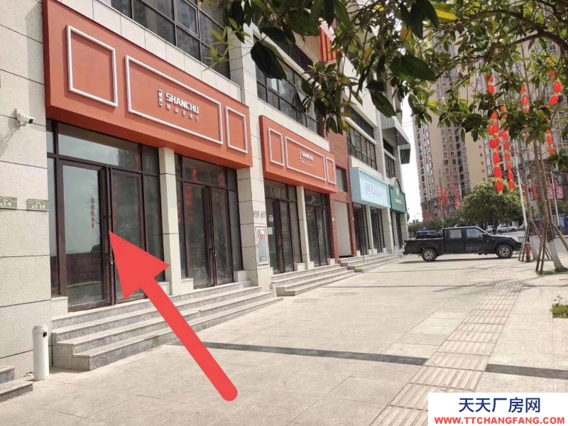 仁山公園櫻花苑臨街現鋪門面業主誠心出售