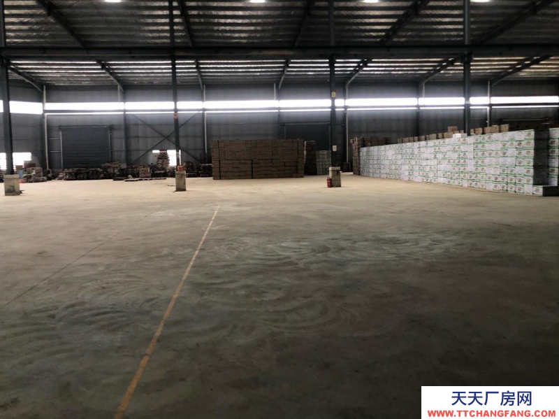 (出租) 標準帶航車廠房，8塊錢一平