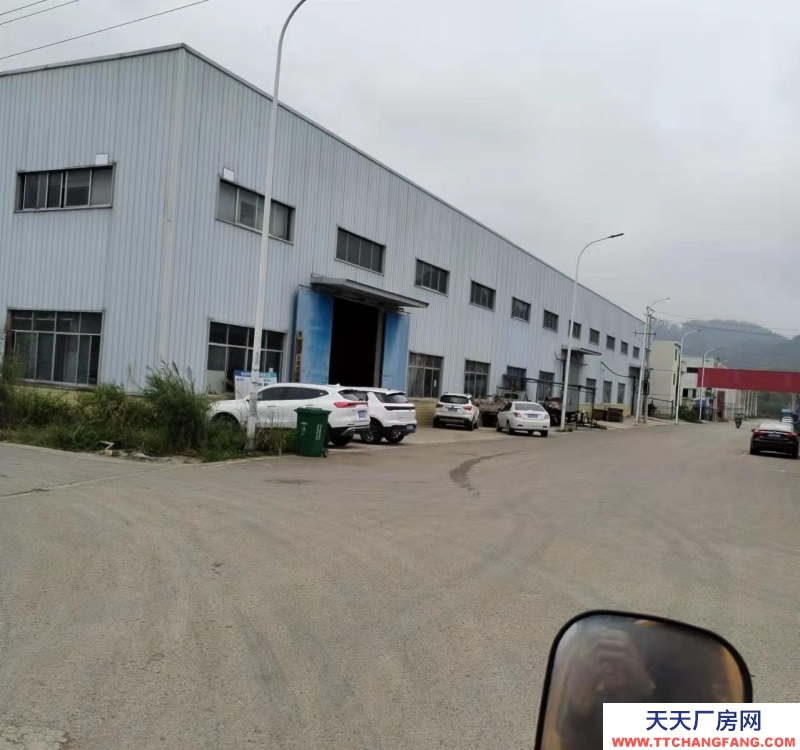 (出租) 標準帶航車廠房，8塊錢一平