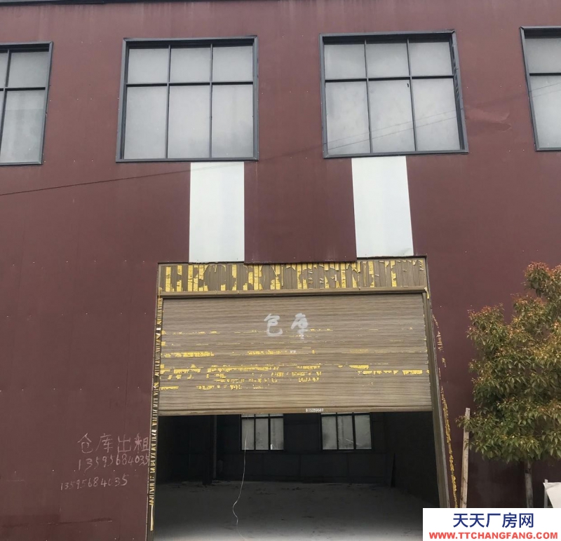 黔東中學(xué)背后微小產(chǎn)業(yè)園倉(cāng)庫(kù)出租