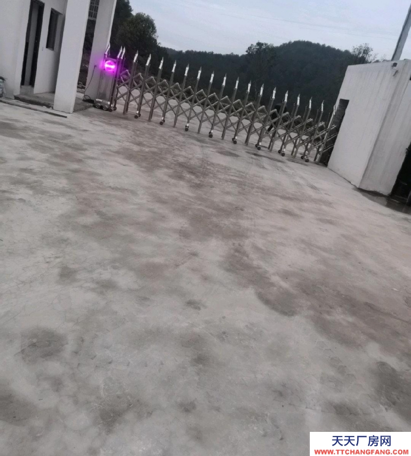 (出售) 土地證，環(huán)保證，規(guī)劃證，齊全，水電路方便，