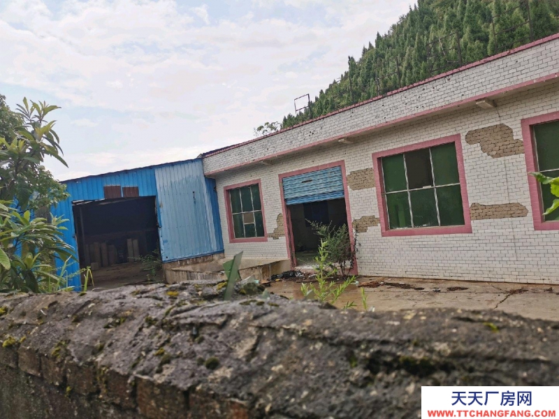 (出售) 緊挨著貴開路,交通方便,環(huán)境好。