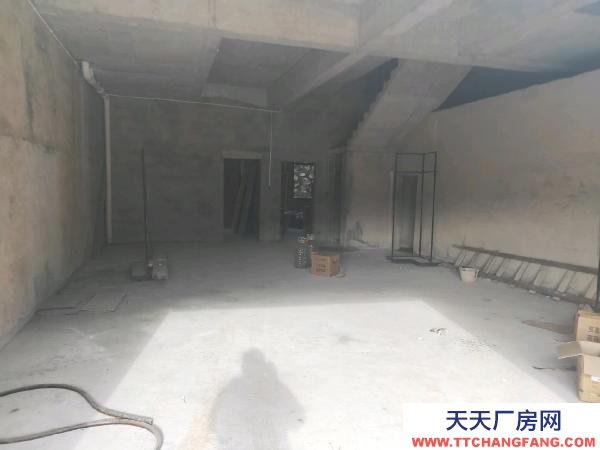 (出租) 畢節織金位于板旺廖家灣，，一樓可以做倉庫，離上億市場很近。