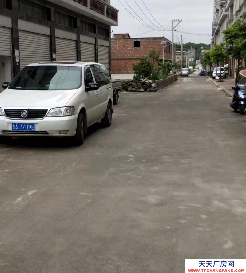 2000元250平方左右大倉庫用處很大，希望實地看房