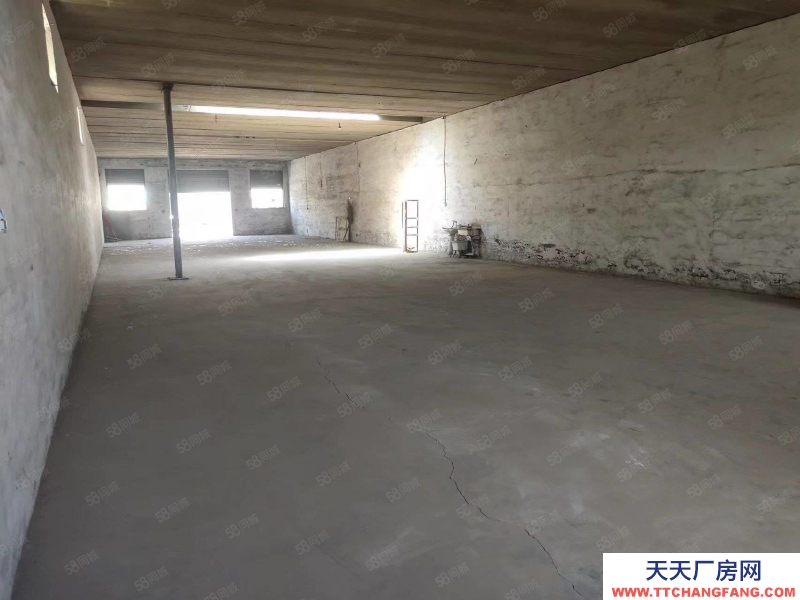 石家莊長安區(qū) 董家莊 臨街庫房出租