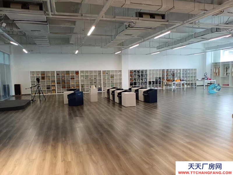 濟南歷城經十東路沿街商業樓可做形象300平起租