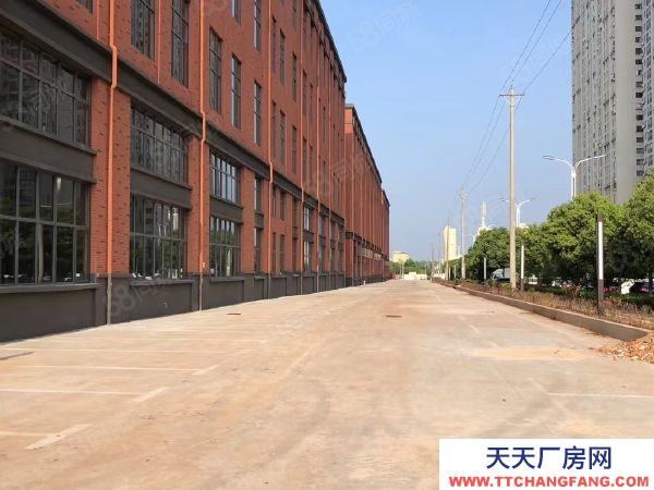 武漢江岸(出售) 首層7.8m花園式廠房，即買即駐，企業(yè)專屬三噸電梯