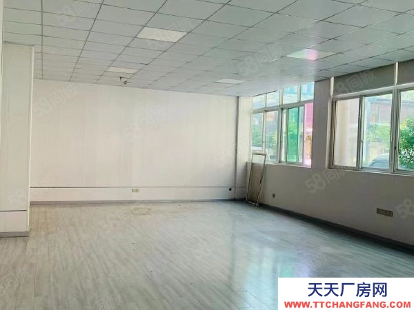 武漢江漢(出租) 倉庫300平米，硚口漂亮小園區(qū)，三樓帶電梯