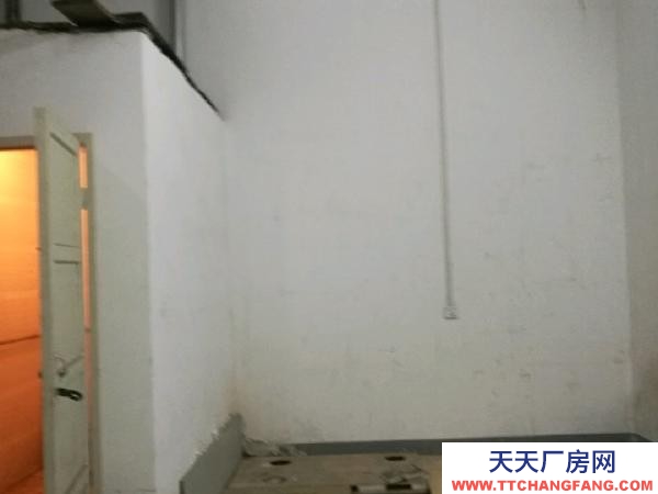 武漢江漢(出租) 楊汊湖五院七棟 倉庫 ，一樓