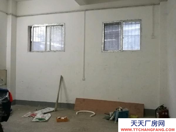 武漢江漢(出租) 楊汊湖五院七棟 倉庫 ，一樓