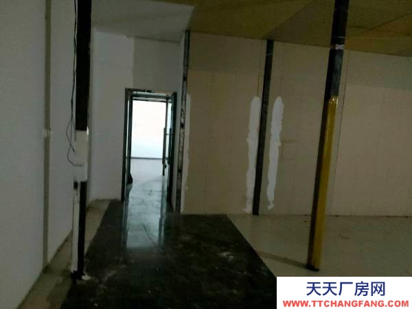 武漢江漢(出租) 倉庫帶閣樓，可分租！