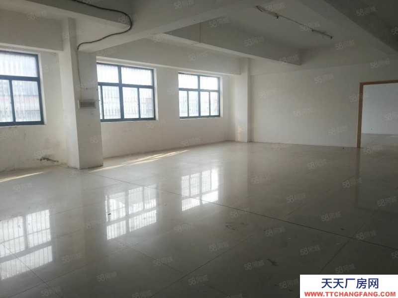 杭州濱江(出租) 西興濱康路地鐵口 98方小面積倉庫招租 急租！