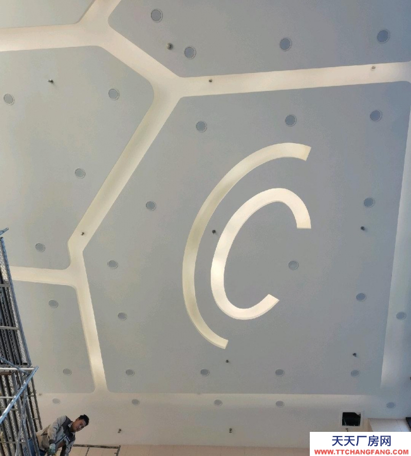 石家莊裕華 現房，緊鄰槐安路，交通便利