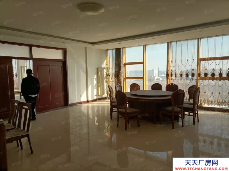 (出售) 吉售罕見好廠房裝修新，獨門大院26畝地面積，單價2000多