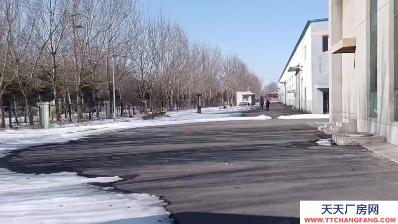 (出售) 吉售罕見好廠房裝修新，獨門大院26畝地面積，單價2000多