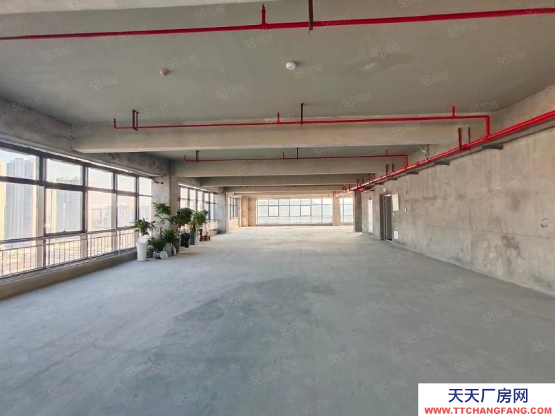 杭州濱江白馬湖,近高架地鐵,一線湖景,三面大落地窗,適合電商展廳