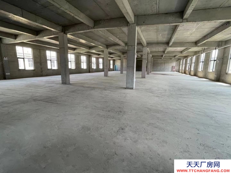 濟南西寫字間2799元平起。可做輕加工,倉儲,手續齊全新房