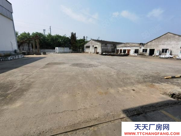 南京市浦口湯泉街道10000平廠房可分租，帶航車層高高，交通便利