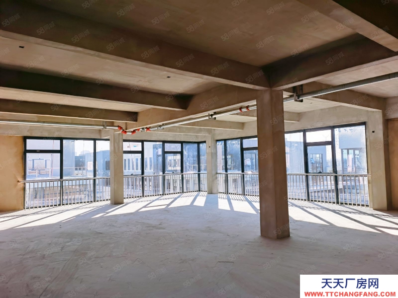 (出售) 于洪舉架6米一手廠房140萬 園區(qū)其他配套齊全