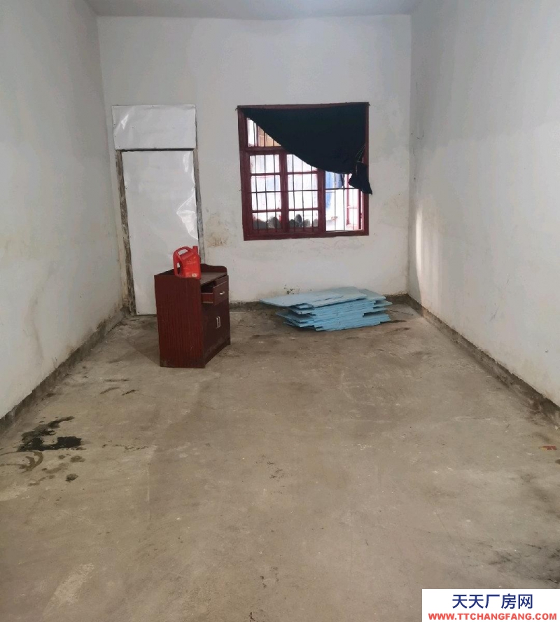 (出租) 南昌東湖區南京西路殷家墩一樓倉庫出租交通便利，院子裝貨，卸貨方便