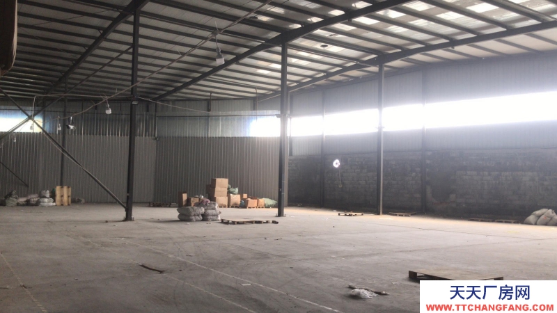 濟(jì)南橋清河北 山東化工廠(chǎng)內(nèi)倉(cāng)庫(kù)