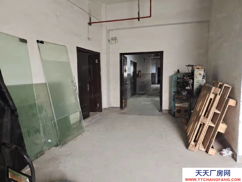 杭州西湖(出租) 房東直租 樓上365方倉儲加辦公 做好的辦公隔間 上下貨方便