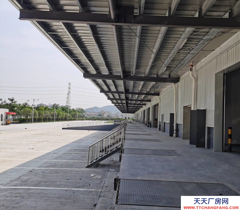 杭州拱墅區(qū)(出租) 高速出口附近120000萬(wàn)方廠房月臺(tái)倉(cāng)庫(kù)可分租