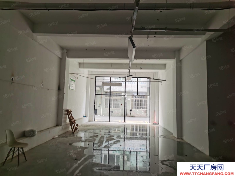 杭州拱墅區(出租) 一樓221方倉庫可進大車門口就有停車位卸貨方便層高4.5縱深