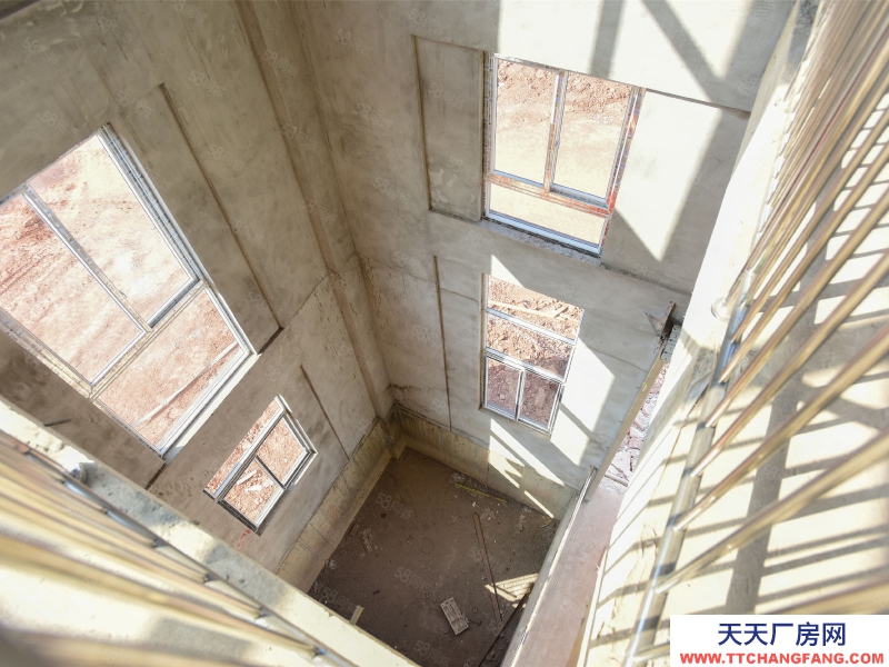 (出售)重慶合川 標準食品廠房出售,送超大院子屋頂超大