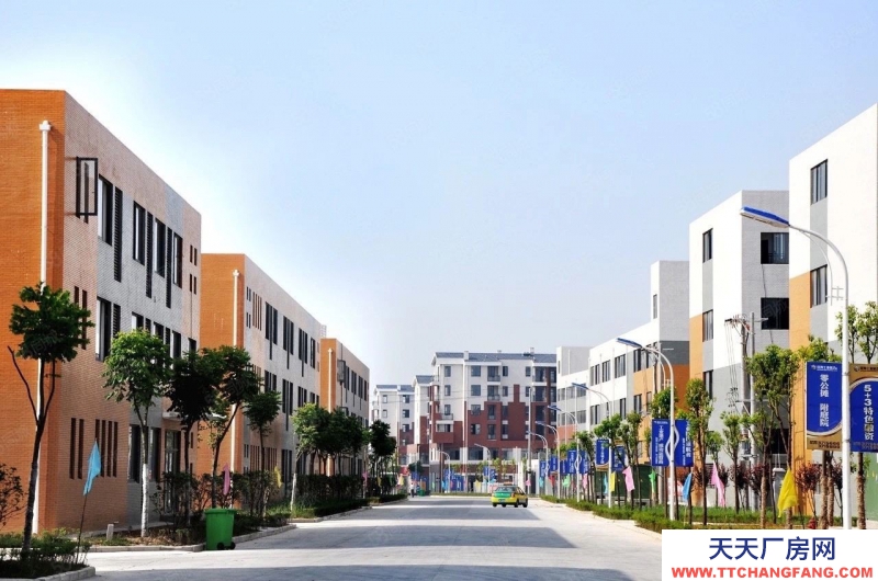 青島市南距離機場4公里，屬于核心商務區，屬性高