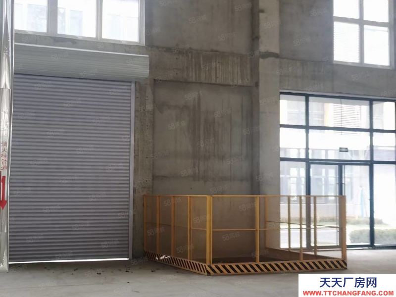 青島市南204國(guó)道旁大產(chǎn)權(quán)廠房 8.1米層高 現(xiàn)房可貸款低首付