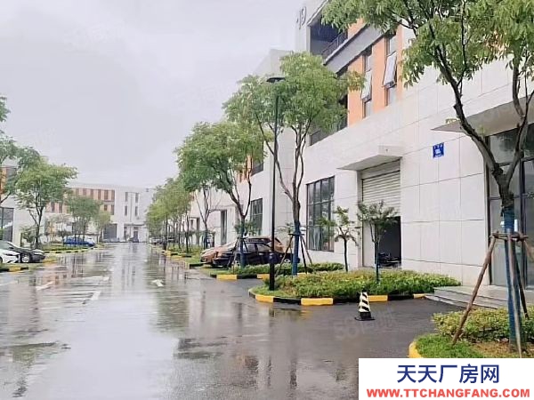 南京市六合區(qū) 后一套,現(xiàn)房,長蘆地鐵站,價(jià)格美麗
