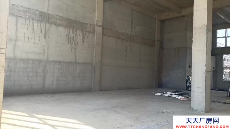 青島李滄3000平標準廠房低價出租出售!非中介