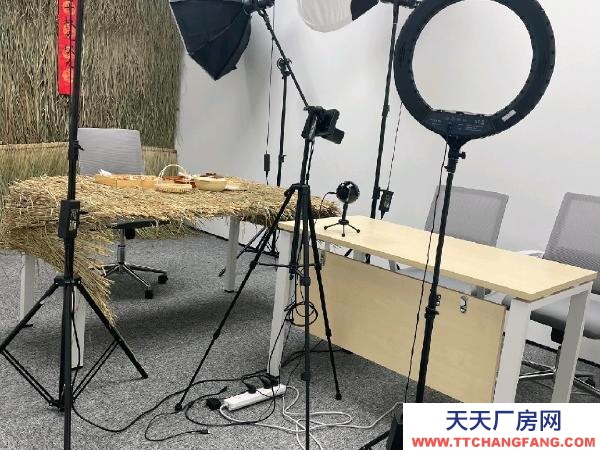 南京市建鄴區(qū)直播間場地租賃出租（可單間出租）