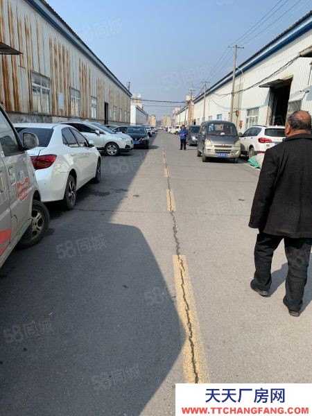 長沙市雨花區(qū) 天際嶺隧道口4000平方倉庫出租