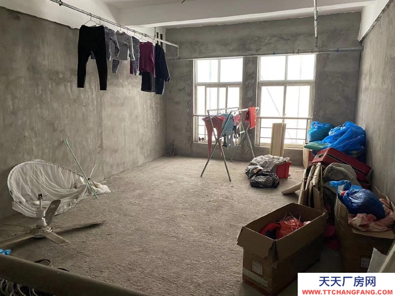 (出租) 南昌青云譜區(qū)出租墅溪公寓商鋪當(dāng)倉(cāng)庫(kù)租300平