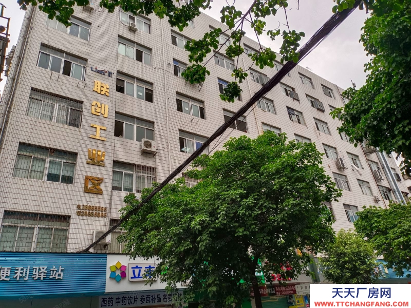 (出租) 深圳羅湖布吉羅崗聯(lián)創(chuàng)工業(yè)區(qū)，原房東紅本廠房。交通便利，園區(qū)形象好，