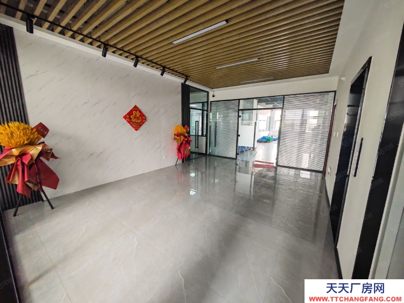 青島城陽夏莊廠房出租,二樓860平 精裝修 可生產(chǎn)辦公研發(fā)!